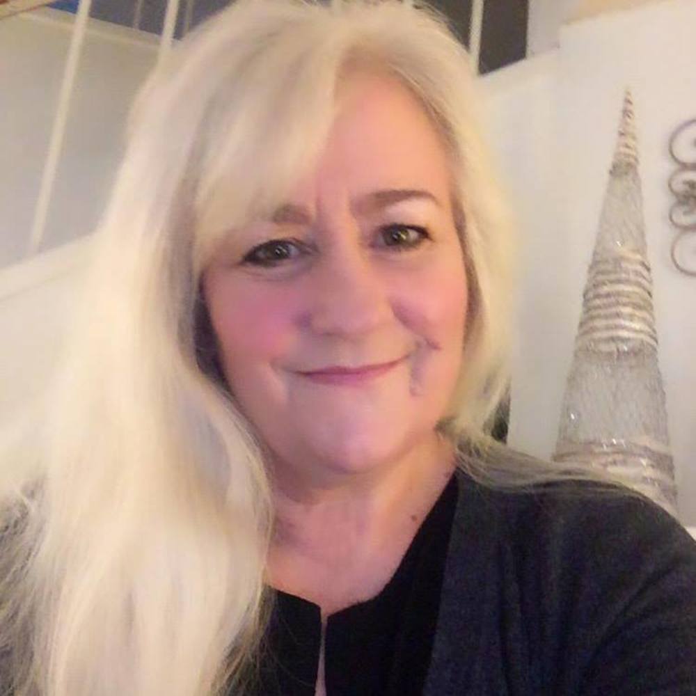 Meet your Posher, Cindy